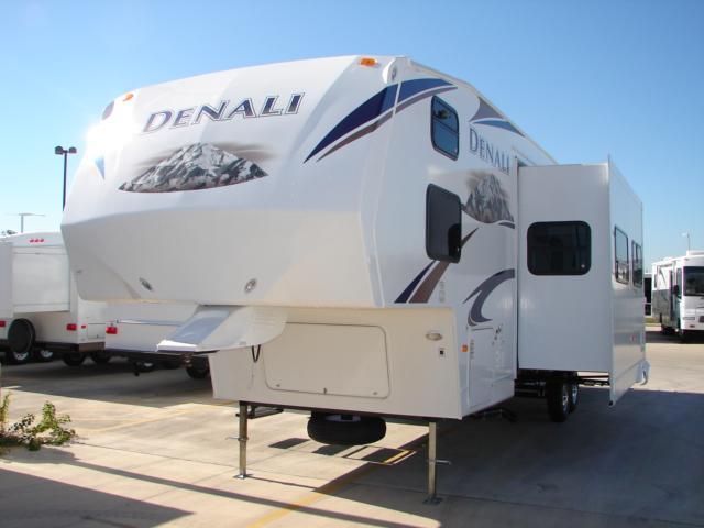 New 2010 Dutchmen Denali 326QB Fifth Wheel For Sale